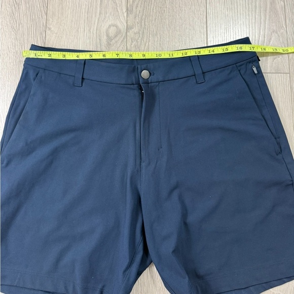 Lululemon Commission Classic-Fit 7" Warpstreme Navy Blue Shorts - Picture 7 of 10
